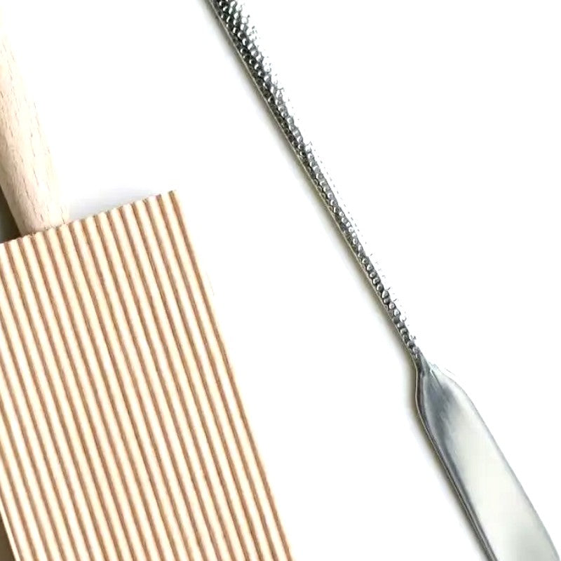 Hammered Stainless Steel Spreader