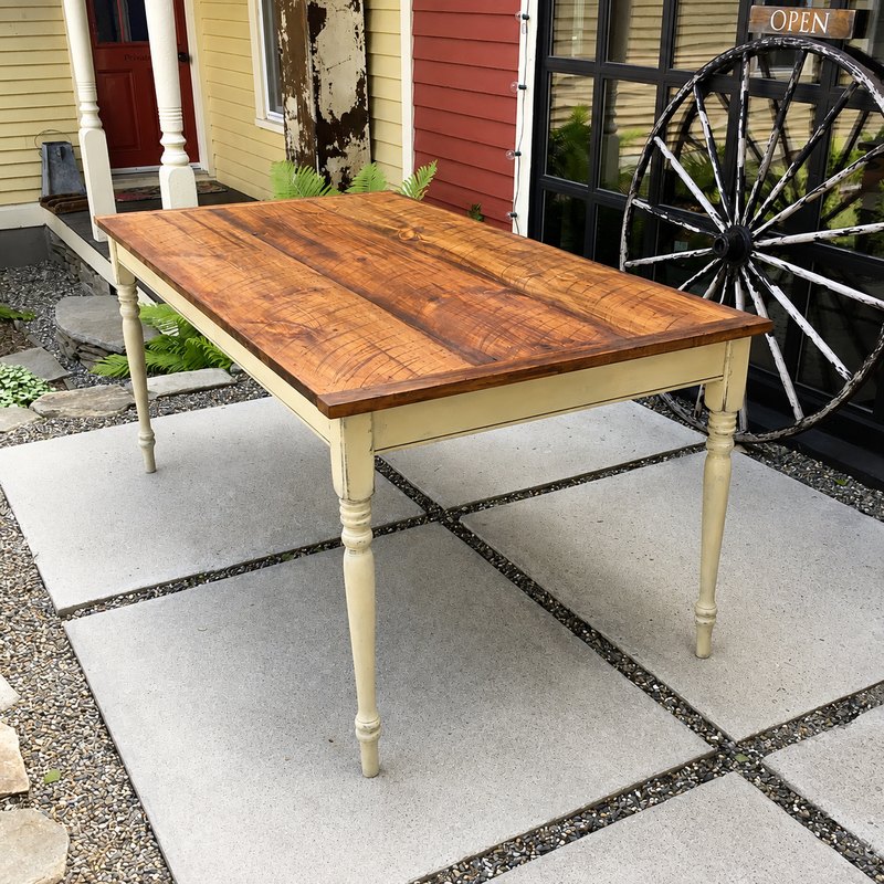 Custom Dinning Tables