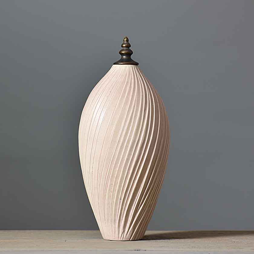 Natalie Blake/handmade/ceramic/vessel