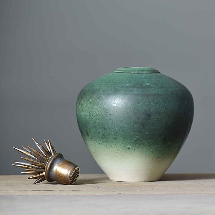 Natalie Blake/handmade/ceramic/vessel