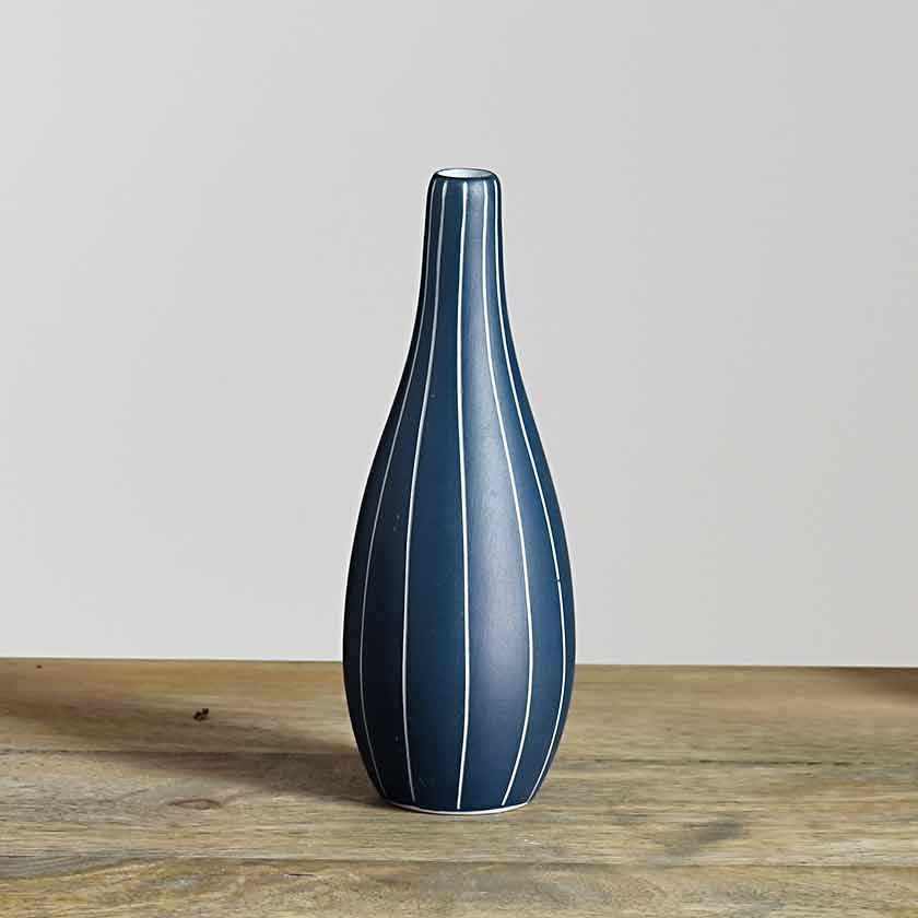 Teardrop Porcelain Bud Vases