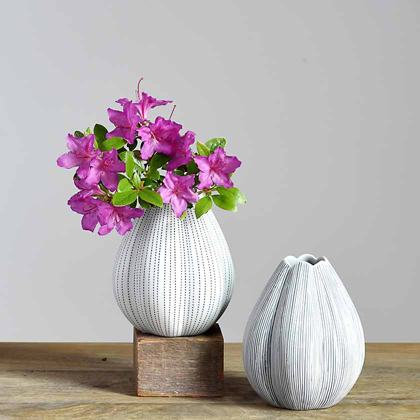 Tulip Porcelain Vase- Short